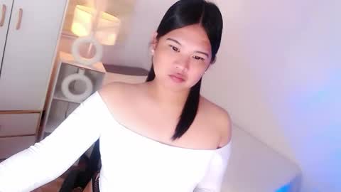 Y O U R        F U T U R E       K A Y L E E  online show from 18, 4, 2026