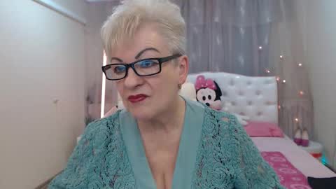 kaylesmoll online show from 15, 11, 2025