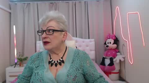 kaylesmoll online show from 15, 5, 2026