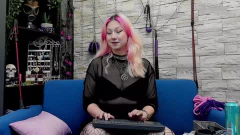 Snapshot of kaziaswart chatting on 1, 1, 2025 Miss Kazia online show from 1, 1, 2025