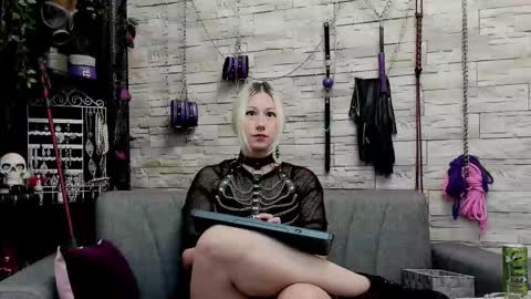 Snapshot of kaziaswart chatting on 5, 11, 2025 Miss Kazia online show from 5, 11, 2025