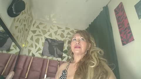 Snapshot of kazsandrah chatting on 14, 9, 2025 KAZSANDRAH online show from 14, 9, 2025