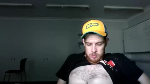 Snapshot of kazzslater chatting on 3, 2, 2026 Kinkyaussielad online show from 3, 2, 2026