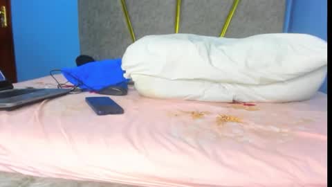 Snapshot of keamow chatting on 15, 10, 2025 keamow online show from 15, 10, 2025