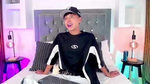 Snapshot of keen_nico chatting on 13, 2, 2026 nico online show from 13, 2, 2026