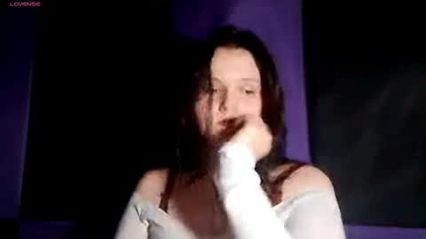 Lora online show from 7, 11, 2025