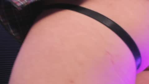 Keidy Monday to Saturday from 200 pm to 810pm  UTC-5 Colombia Time online show from 7, 2, 2025