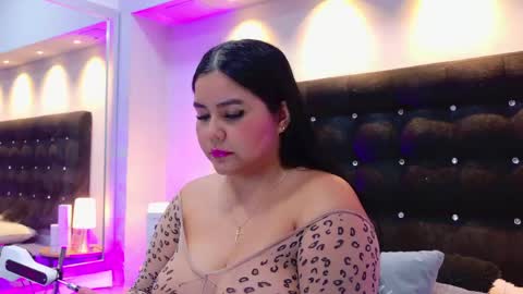 Snapshot of keily_ross1 chatting on 5, 5, 2026 Keily Ross online show from 5, 5, 2026