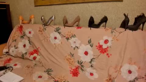 Snapshot of keira_neill chatting on 16, 9, 2025 Kenya online show from 16, 9, 2025