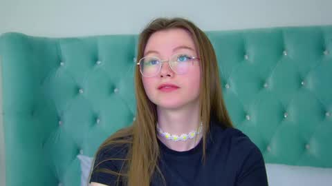 Keira online show from 1, 3, 2025