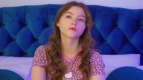 Keira online show from 26, 9, 2025