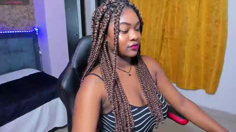 Snapshot of keishe_anderson chatting on 18, 12, 2025 Keisha online show from 18, 12, 2025