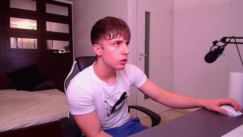 Snapshot of kellenwest chatting on 16, 12, 2025 KellenWest online show from 16, 12, 2025