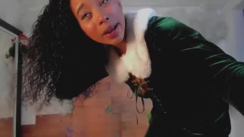 kelly__thomson online show from 28, 12, 2024