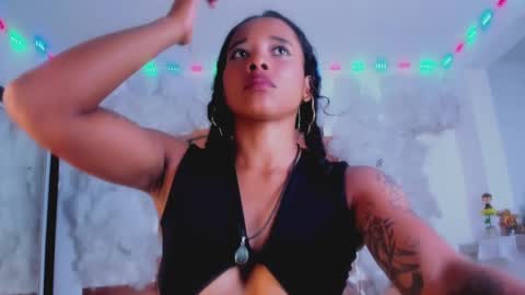 kelly__thomson online show from 13, 2, 2025