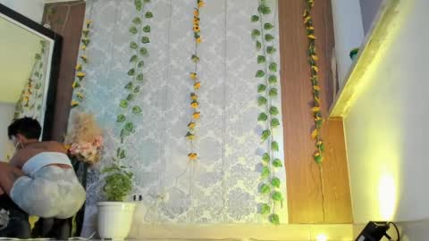 kelly__thomson online show from 29, 5, 2026