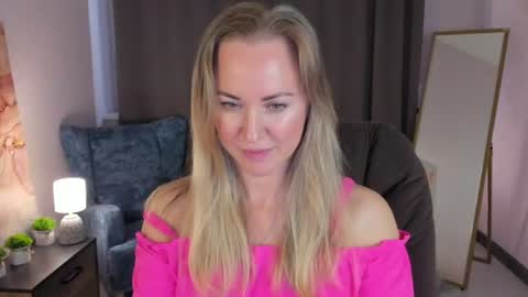 Snapshot of kelly_garners chatting on 11, 6, 2026 Kelly online show from 11, 6, 2026