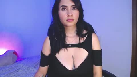 Snapshot of kelly_richardson1 chatting on 10, 12, 2024 elena online show from 10, 12, 2024