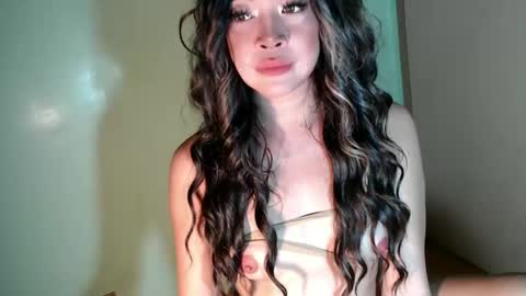 its me KELLY online show from 6, 10, 2025