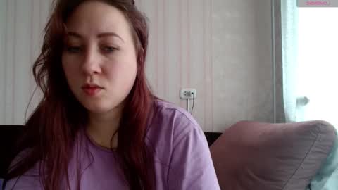 kellycrystall online show from 5, 1, 2025