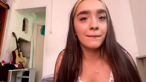 Snapshot of kellyleinonen chatting on 3, 6, 2026 Kelly online show from 3, 6, 2026