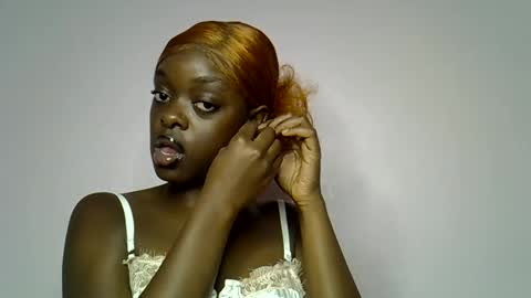 Snapshot of kellymine_ chatting on 18, 5, 2026 kellymine_ online show from 18, 5, 2026