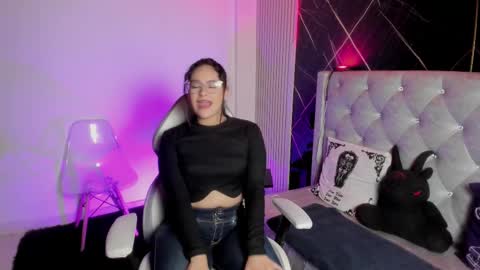 Snapshot of kellymurmonth chatting on 2, 12, 2025 kellymurmonth online show from 2, 12, 2025