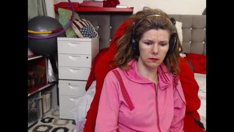 kelly online show from 19, 2, 2025