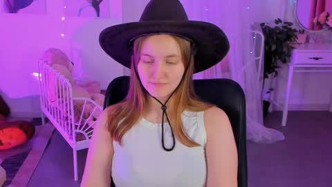 Snapshot of kellypoter chatting on 12, 1, 2025 kelly online show from 12, 1, 2025
