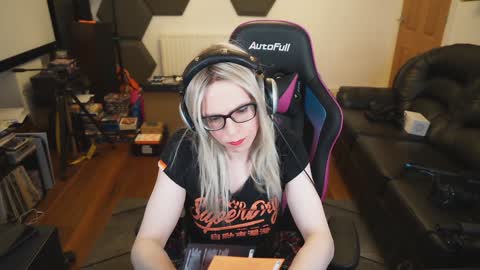 kelseycobalt online show from 13, 12, 2024