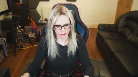 kelseycobalt online show from 14, 12, 2024