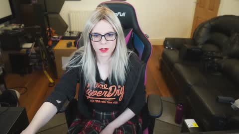 kelseycobalt online show from 8, 1, 2025