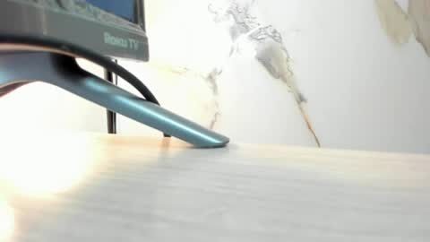    online show from 18, 4, 2026