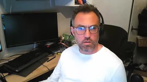 kelvin06133 online show from 14, 4, 2026