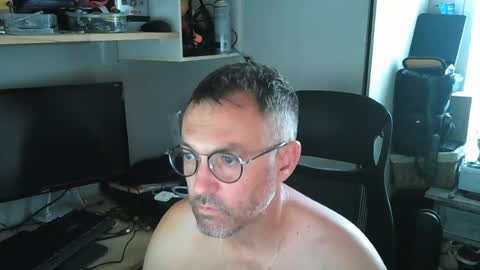 kelvin06133 online show from 28, 6, 2026