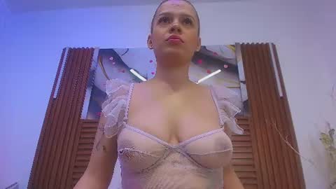 kemdall lopez online show from 23, 6, 2026