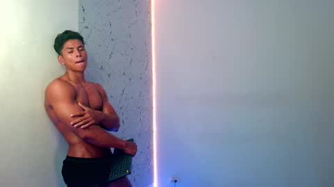 ken__owensx online show from 12, 9, 2025