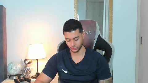 Snapshot of ken_mailik chatting on 21, 11, 2025 ken_mailik online show from 21, 11, 2025