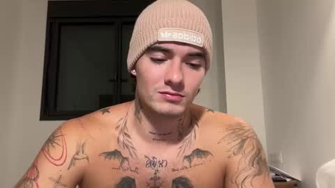 luis carlos esteban online show from 30, 10, 2025