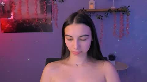 Sweet Kendal online show from 5, 2, 2026