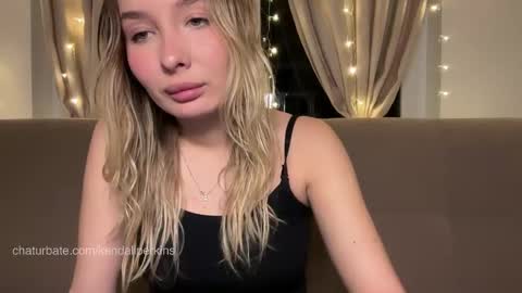 Kendall online show from 26, 11, 2025