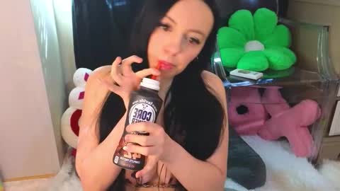 Kendall online show from 2, 3, 2026