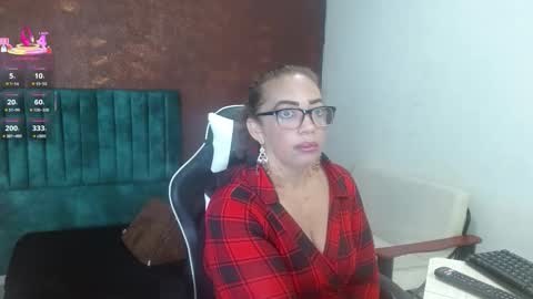 Snapshot of kendra_lust_69 chatting on 14, 9, 2025 kendra_lust_69 online show from 14, 9, 2025