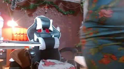 Snapshot of kendra_lust_69 chatting on 14, 12, 2025 kendra_lust_69 online show from 14, 12, 2025