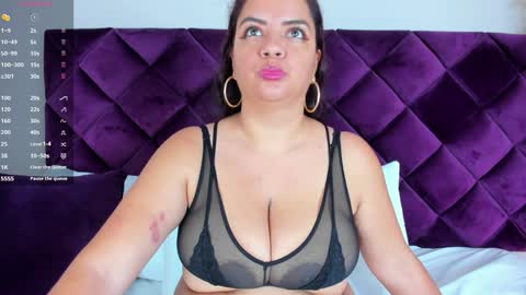 Snapshot of kendralholson chatting on 10, 1, 2025 Kendral online show from 10, 1, 2025