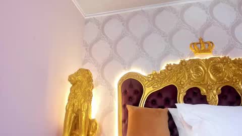 Snapshot of kendralholson chatting on 7, 10, 2025 Kendral online show from 7, 10, 2025