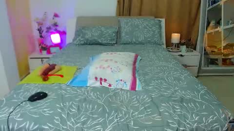 kendralove online show from 11, 3, 2025