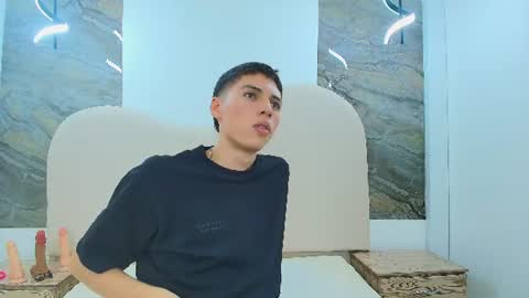kenny_hank online show from 24, 6, 2026