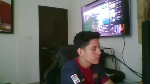 Snapshot of kennyjb88 chatting on 23, 10, 2025 kennyjb88 online show from 23, 10, 2025