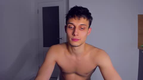 Snapshot of kenter_parker chatting on 24, 11, 2025 Peter online show from 24, 11, 2025